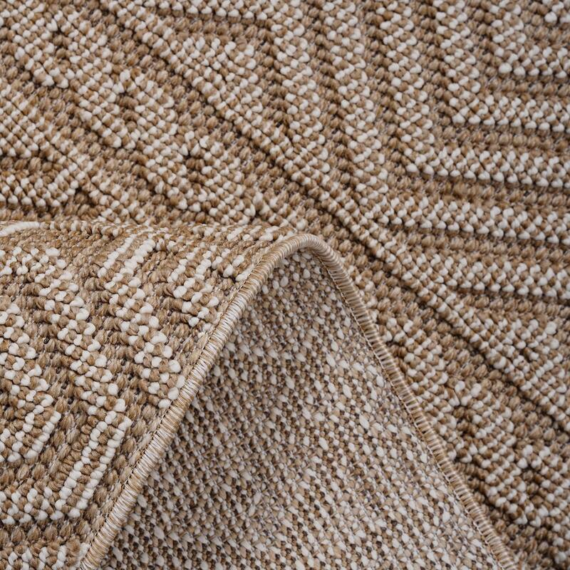 Guros Collection Mocha / Geometric Indoor / Outdoor Non-Shedding Area Rug