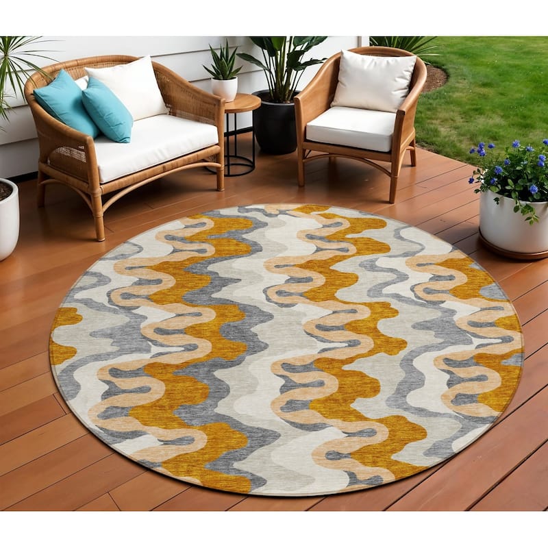 HomeRoots Abstract Transitional Rectangle Outdoor Rug - 8' Round