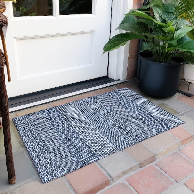Machine Washable Indoor/ Outdoor Modern Stripes Chantille Rug - Navy - 1'8" x 2'6"