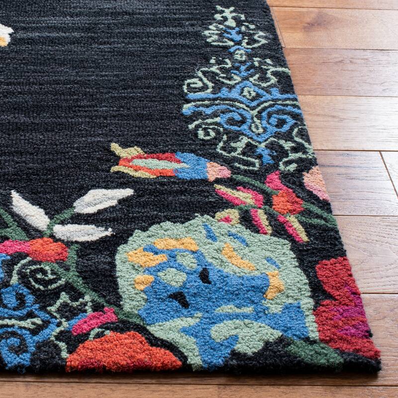 SAFAVIEH Handmade Blossom Miral Country Floral Wool Rug