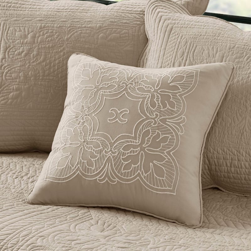 Madison Park Venice 6 Piece Scalloped Edge Daybed Cover Set