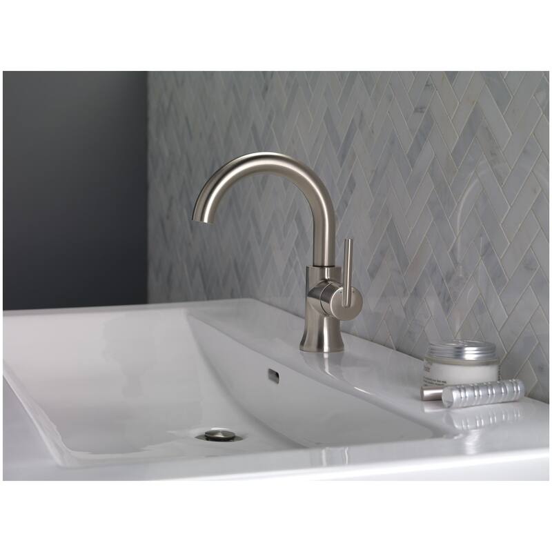 Delta 559HAR-DST Trinsic 1.2 GPM Single Hole Bathroom Faucet with Push
