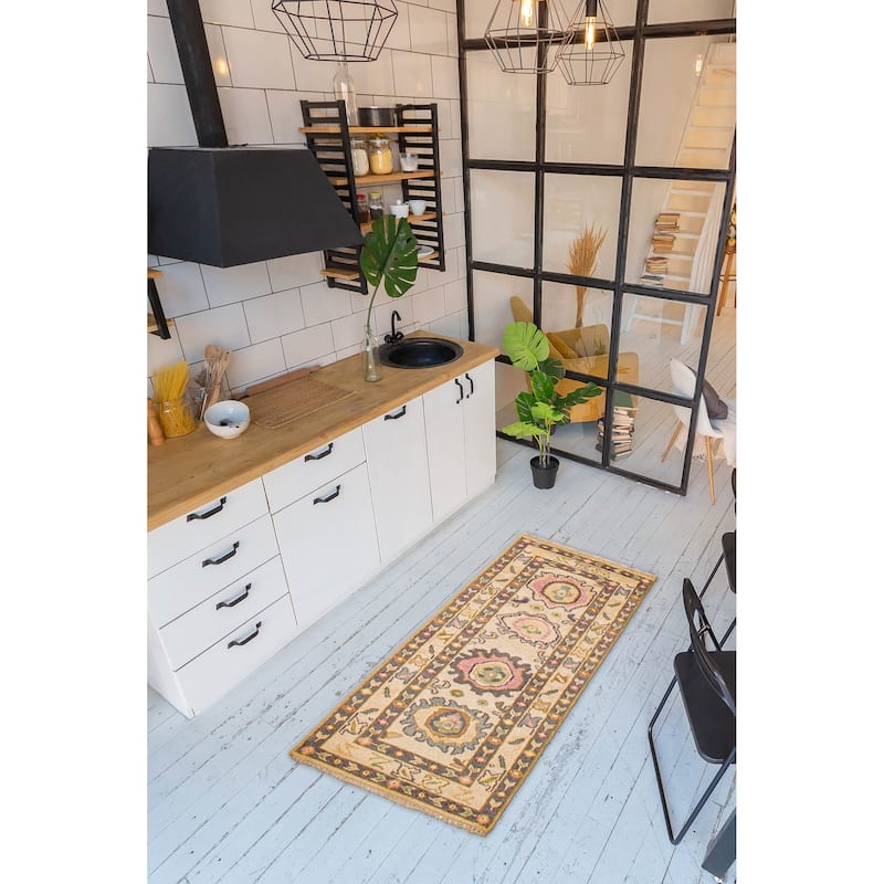 ECARPETGALLERY Hand-knotted Modern Oushak Ivory Wool Rug - 2'5 x 5'9