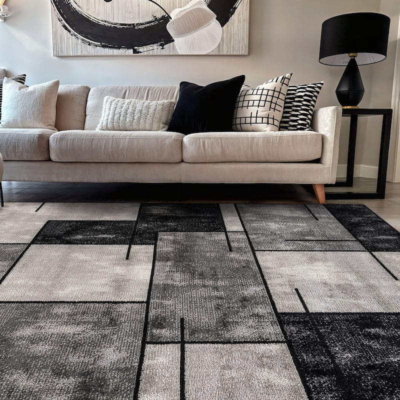 Modern Linear Area Rug for Living Room, Bedroom, or Entryway - Low Pile Indoor Rug - Black - 5' x 7'