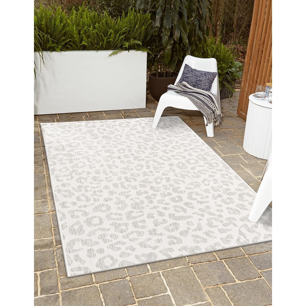 Outdoor Gallery Collection Area Rug