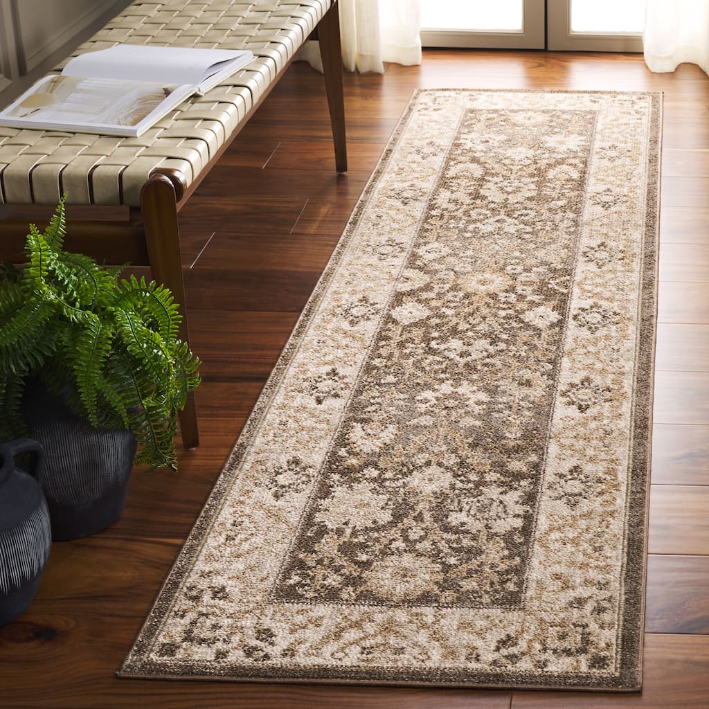 SAFAVIEH Hazel Hera Traditional Oriental Rug