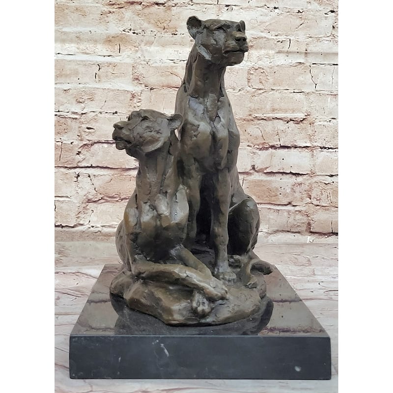 Impressionist Bronze Art Sculpture Of A Pair Of Female Lions Lionesses On Marble Base