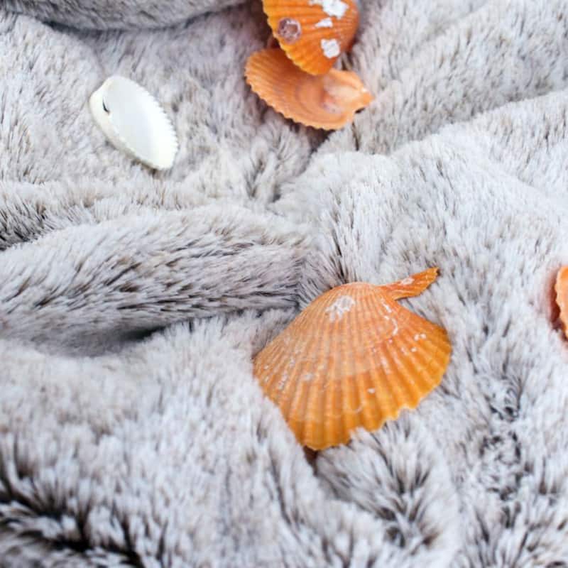 Faux Fur Thick Reversible Accent Throw Blanket