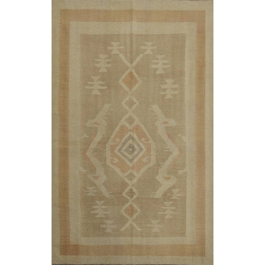 Hand Woven Southwestern Wool Beige Geometric Area Rug - 5' 11'' X 4' 0''