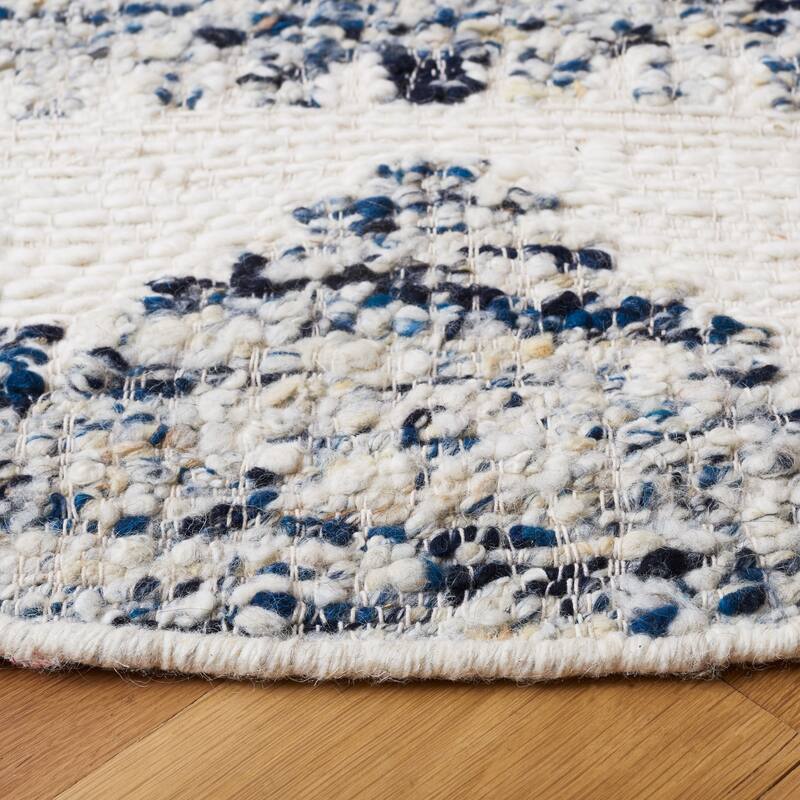 SAFAVIEH Handmade Manhattan Dashurie Wool Rug