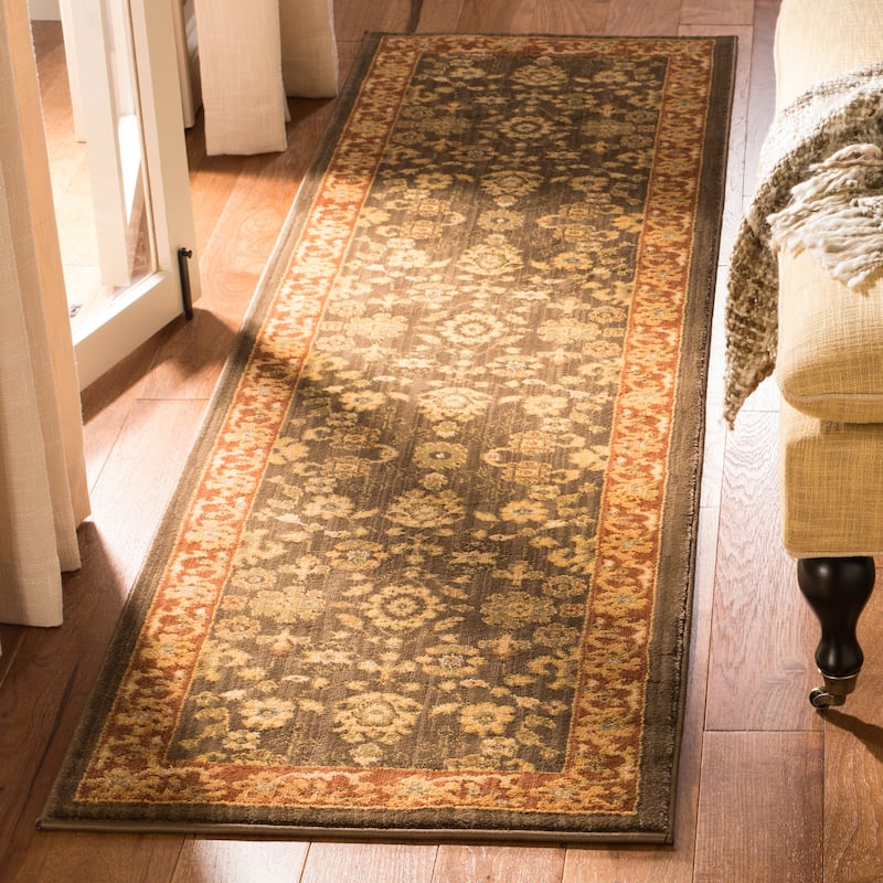 SAFAVIEH Heirloom Quinn Traditional Oriental Rug - 2'3" x 8' Runner - Brown/Red