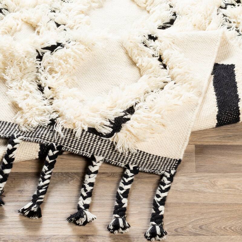 Artistic Weavers Ellison Shaggy Boho Handmade Wool Area Rug