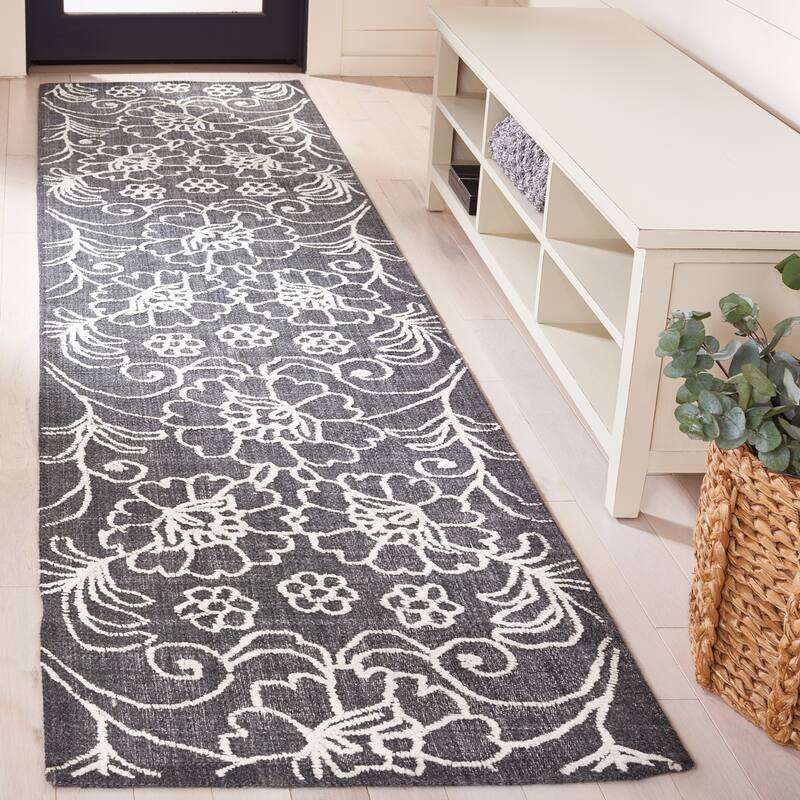 SAFAVIEH Handmade Marbella Doree Floral Rug - 2'3" x 9' Runner - Black/Ivory