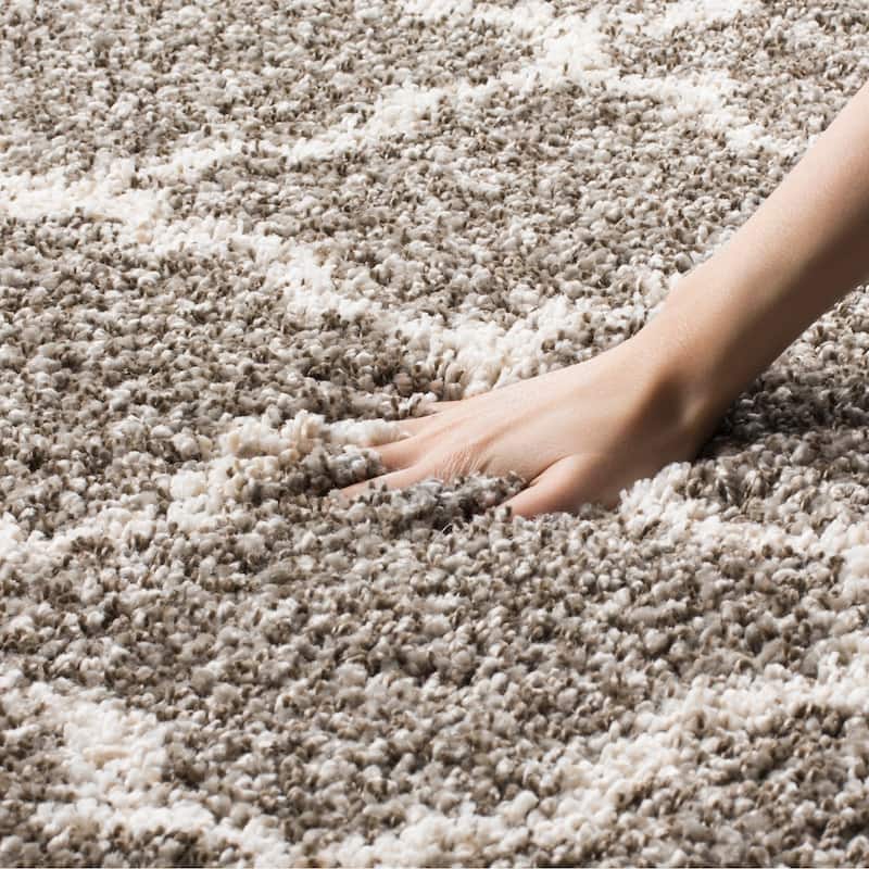 SAFAVIEH Hudson Shag Jeryl Glam Trellis 2-inch Area Rug