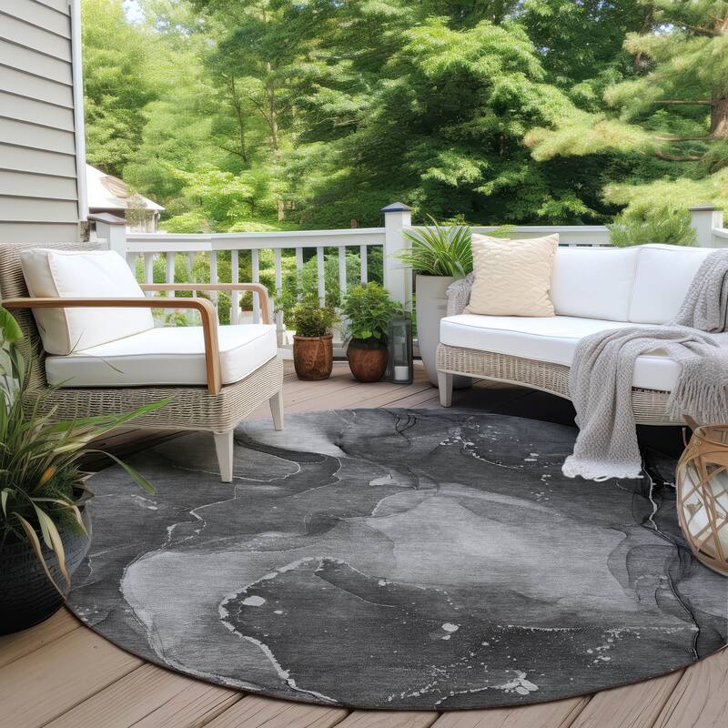 Machine Washable Indoor/ Outdoor Abstract Chantille Rug