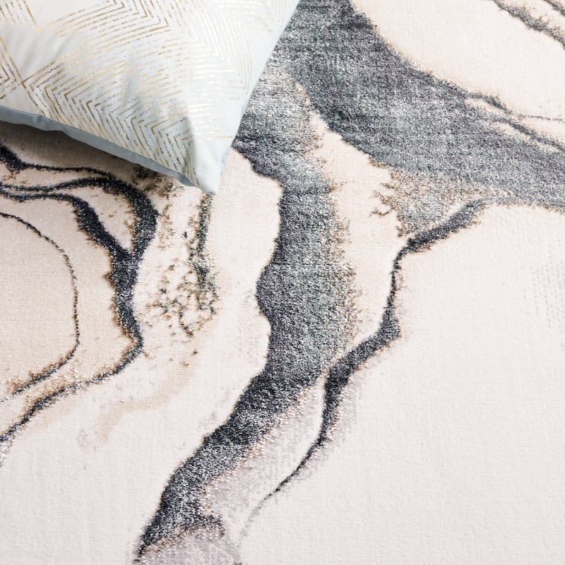 SAFAVIEH Alenia Gana Modern & Contemporary Rug
