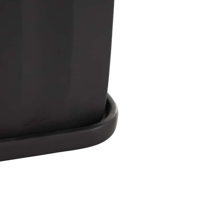 Ceramic Ribbed Indoor Outdoor Planter with Attached Saucer - Set of 3 Black or White - Roche River Decor