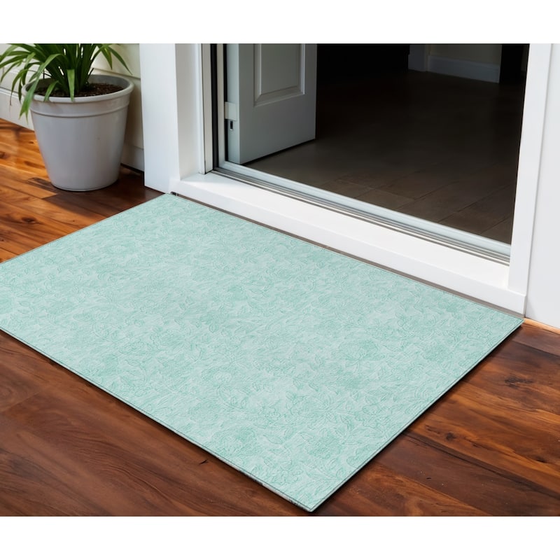 HomeRoots Floral Transitional Rectangle Outdoor Rug - 3' x 5'