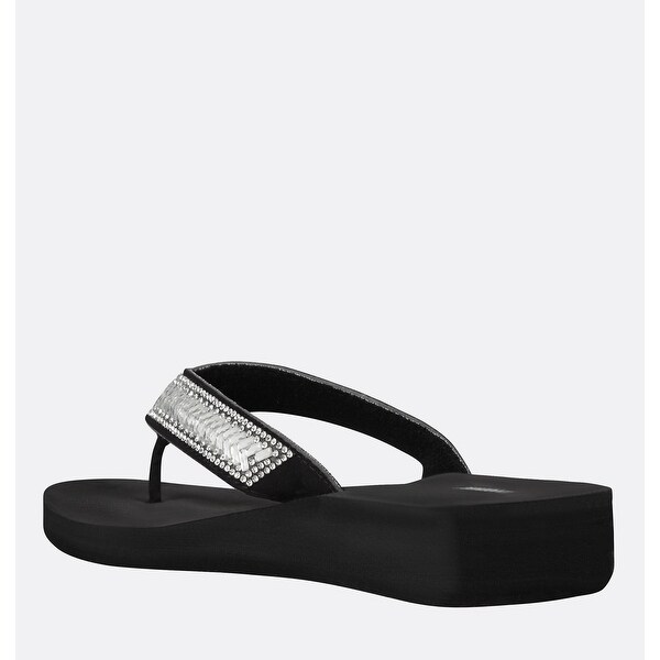 avenue flip flops