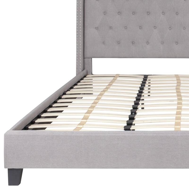 Tufted Upholstered Nailhead Trim Platform Bed