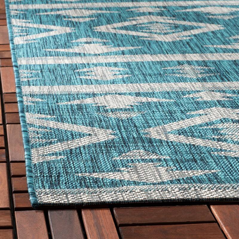 SAFAVIEH Courtyard Fraidel Indoor/ Outdoor Waterproof Patio Backyard Rug