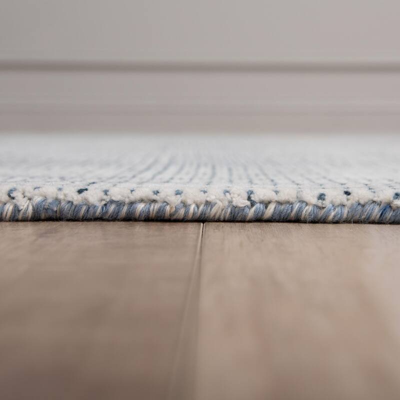 Alora Decor Cedar Hand-loomed Solid Rug