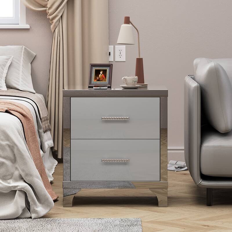 High Gloss Mirrored Nightstand with 2 Drawers,Modern End Table with Drawers,Mirrored High Gloss Wood Nightstand Metal Handle