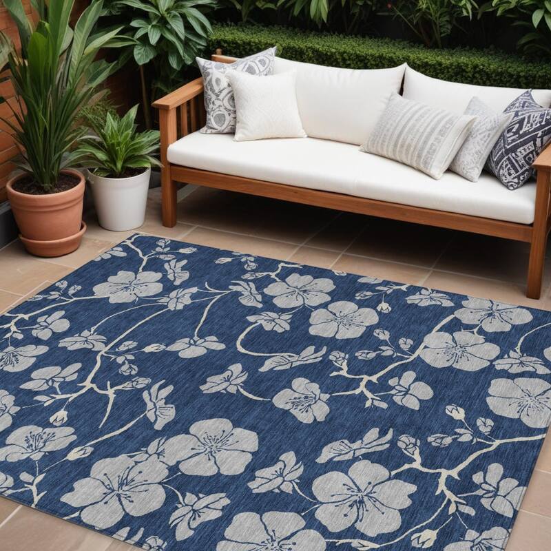 HomeRoots Floral Transitional Rectangle Outdoor Rug - 9' X 12'