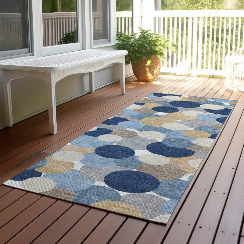 Machine Washable Indoor/ Outdoor Mucho Bubbles Chantille Rug - Blue - 2'3" x 7'6"
