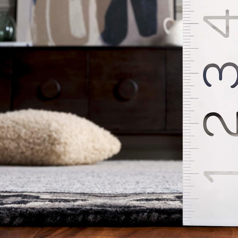 SAFAVIEH Handmade Pine Aure Modern Wool Rug