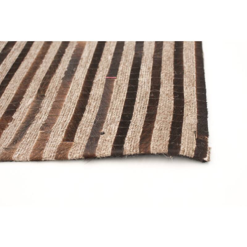 ECARPETGALLERY Handmade Cowhide Patchwork Tan Hemp, Jute, Leather Rug