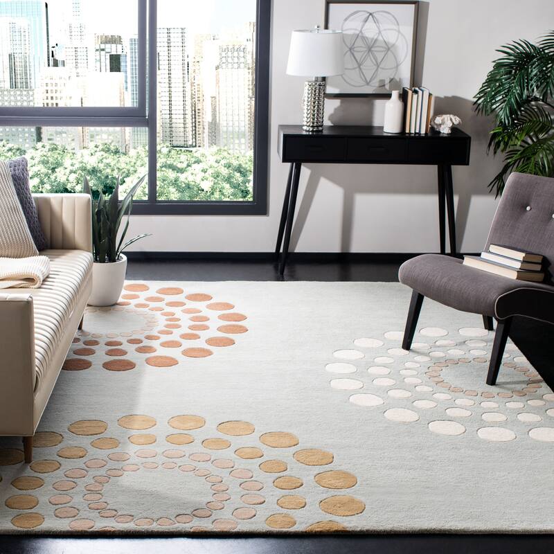 SAFAVIEH Handmade Soho Caroline Floral N.Z. Wool Rug - 7'6" x 9'6" - Blue/Multi
