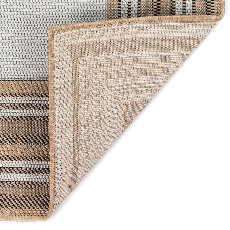 Liora Manne Carmel Multi Border Indoor/ Outdoor Area Rug Bed Bath