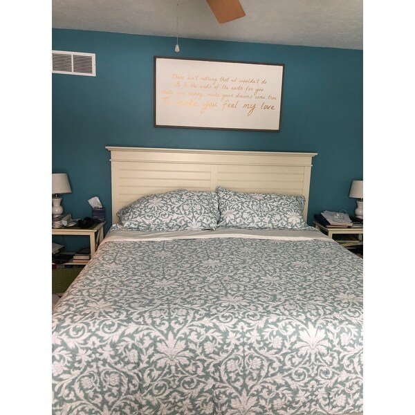 Top Product Reviews For Laura Ashley Mia Reversible 3 Piece Cotton Quilt Set 10011790 Overstock Classic scrollwork in white on a clear turquoise ground is featured on the quilt. overstock com