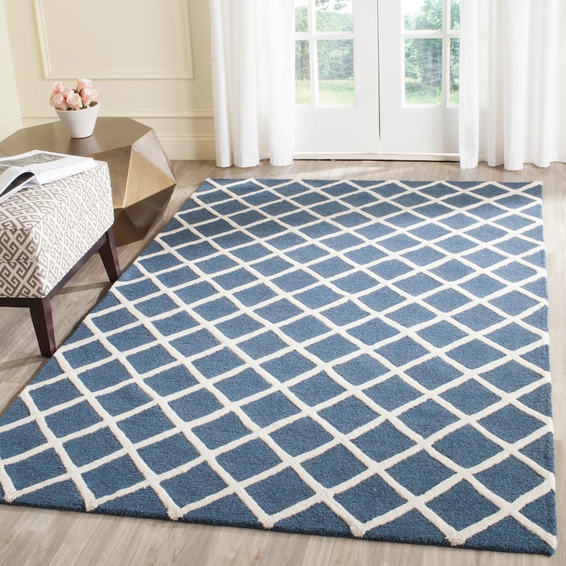 SAFAVIEH, Handmade Cambridge Siire Moroccan Trellis Wool Rug - 3' x 5' - Navy/Ivory