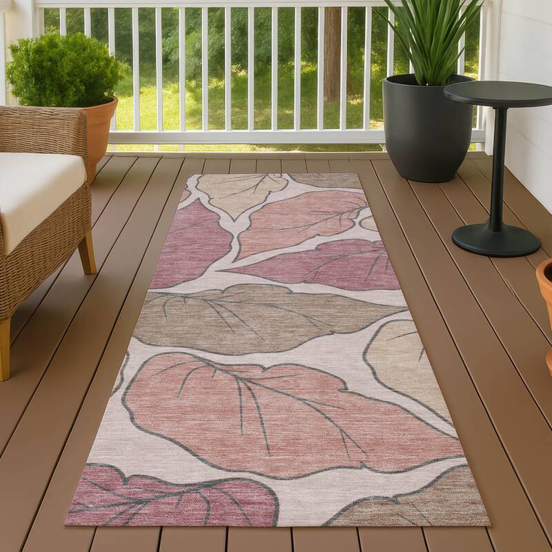 Machine Washable Indoor/ Outdoor Contemporary Floral Chantille Rug - Blush - 2'3" x 7'6"