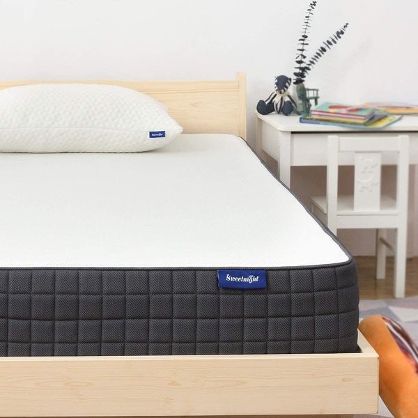12"Medium Gel Memory Foam Mattress for Back Pain Relief/Motion Isolation. Opens flyout.