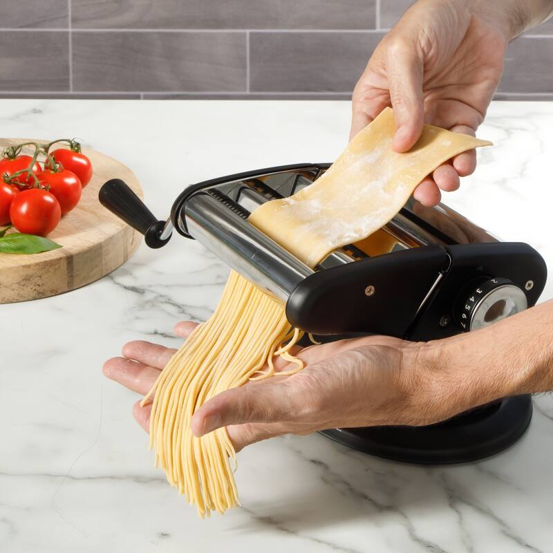 Calphalon Aero Heavy Duty Manual Pasta Maker Machine Noodle Maker w/Rollers & Cutters - Spaghetti, Fettuccini, Lasagna - Black