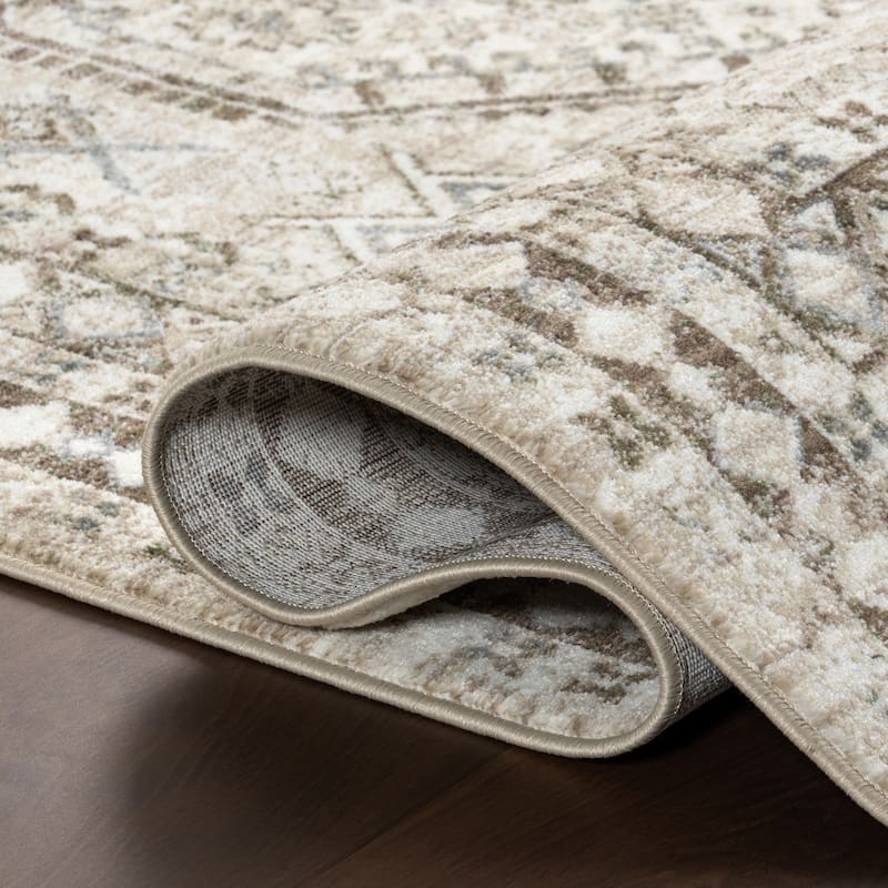 Nuloom Vanesa Transitional Medallion Fringe Area Rug