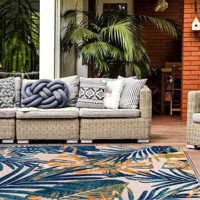 World Rug Gallery Floral Leaves Indoor/Outdoor Area Rug