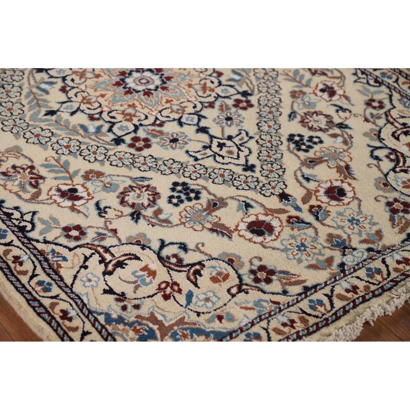 Traditional Floral Nain Foyer Rug Hand-Knotted Wool Carpet - 2'11" x 4'4"