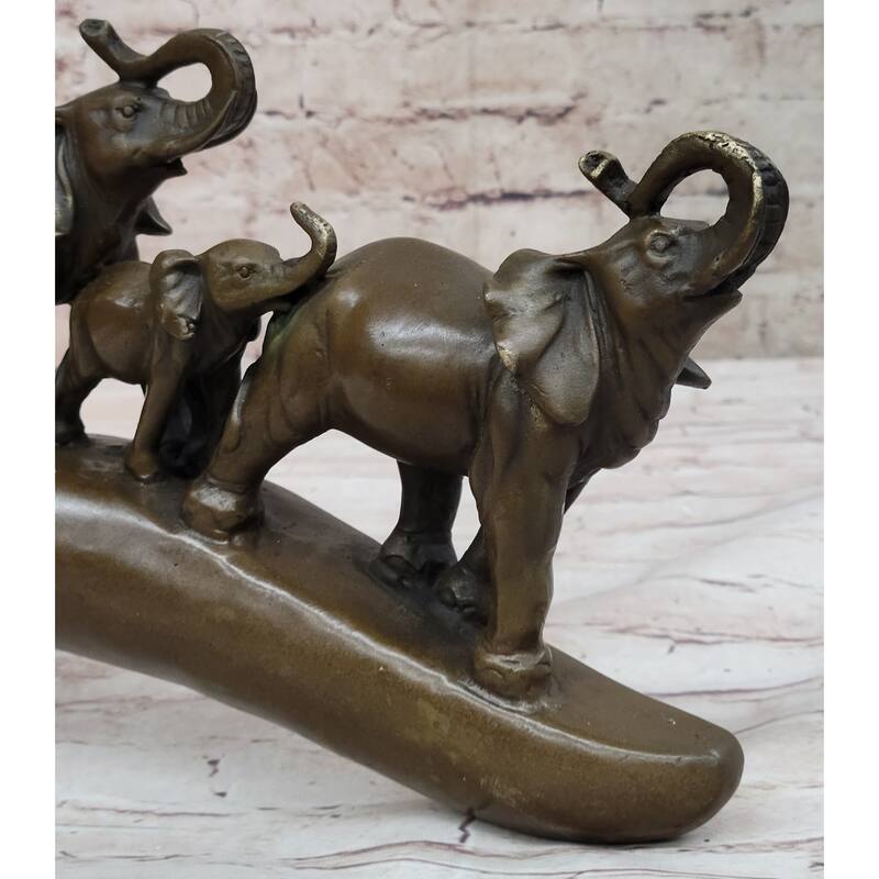 Tibet Royal Family Pure Bronze Hot Cast Fine Lotus Lucky Imitative Elephant Statue Fortune