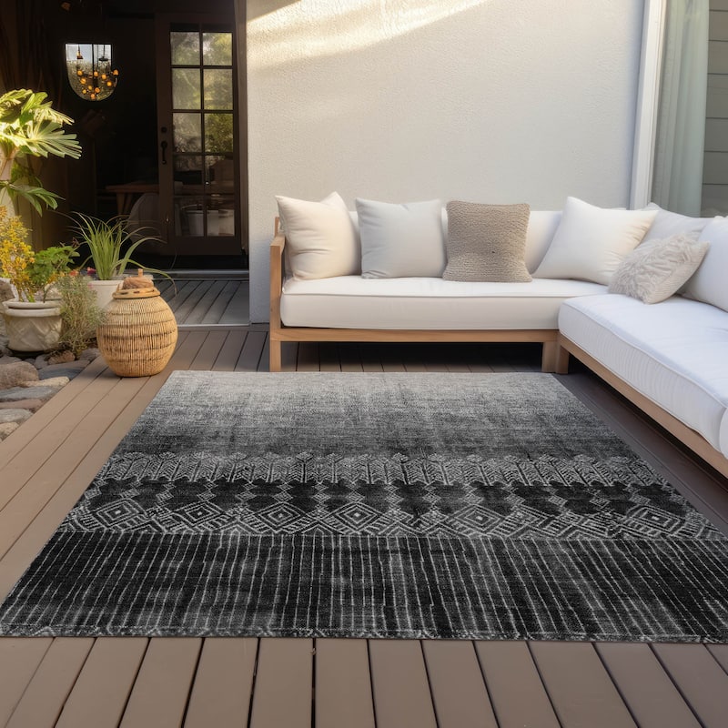 Machine Washable Indoor/ Outdoor Boho Ombre Chantille Rug