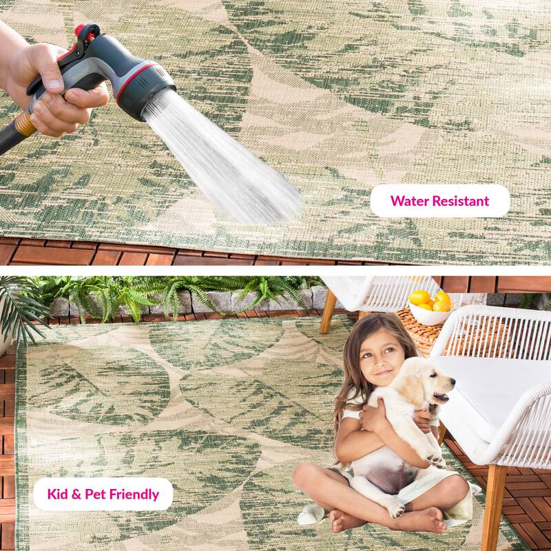 SAFAVIEH Courtyard Maelyss Indoor/ Outdoor Waterproof Patio Backyard Rug