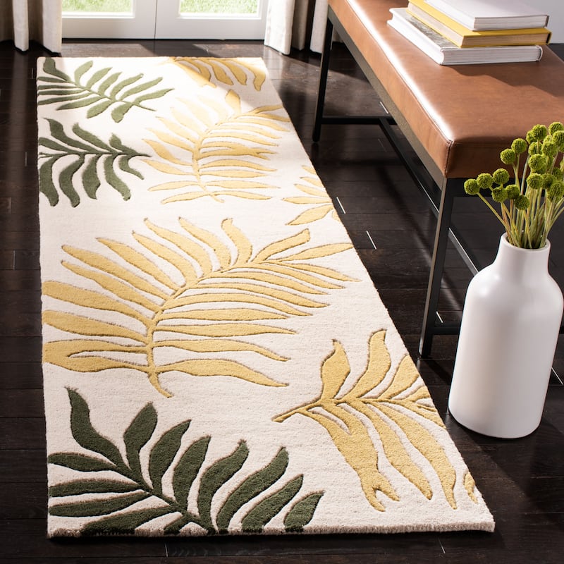 SAFAVIEH Handmade Soho Carley Ferns N.Z. Wool Rug - 2'6" x 8' Runner - Beige/Multi