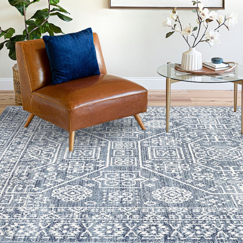 Mayson Traditional Oriental Indoor Area Rug - 5'3'' x 7'3'' - Navy/Cream