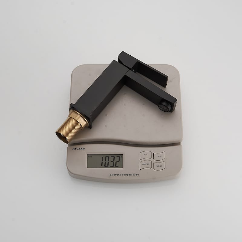 Single Hole Single-Handle Bathroom Faucet