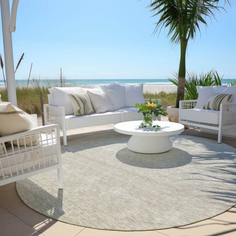 Machine Washable Indoor/ Outdoor Chantille Solid Ombre Rug - Beige - 8' x 8'