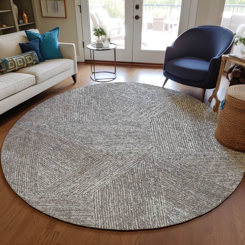 Machine Washable Indoor/ Outdoor Solid Geo Chantille Rug - Gray - 8' x 8'