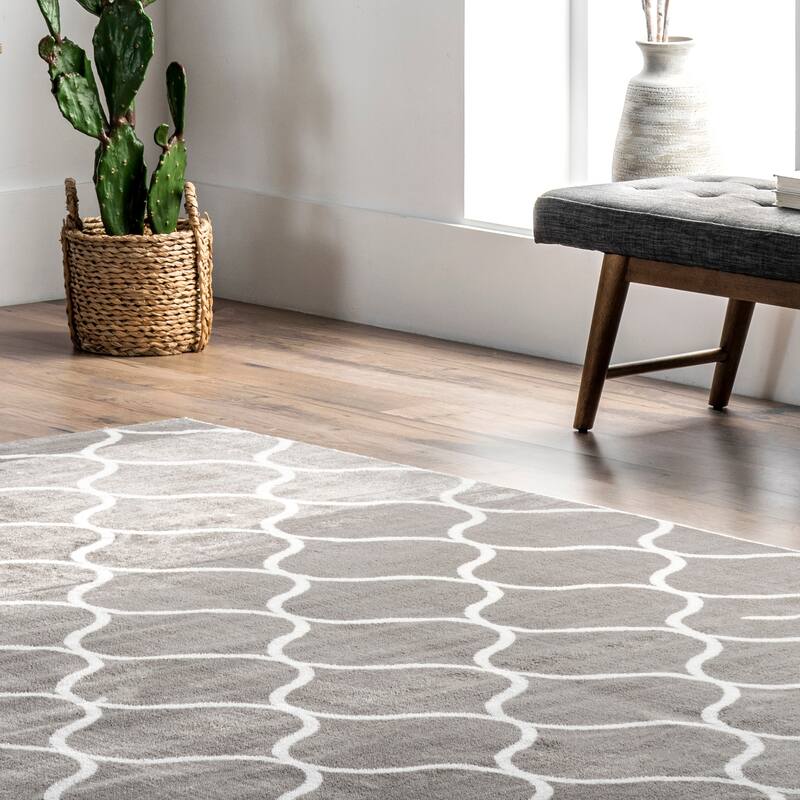 Nuloom Marta Transitional Geometric Area Rug